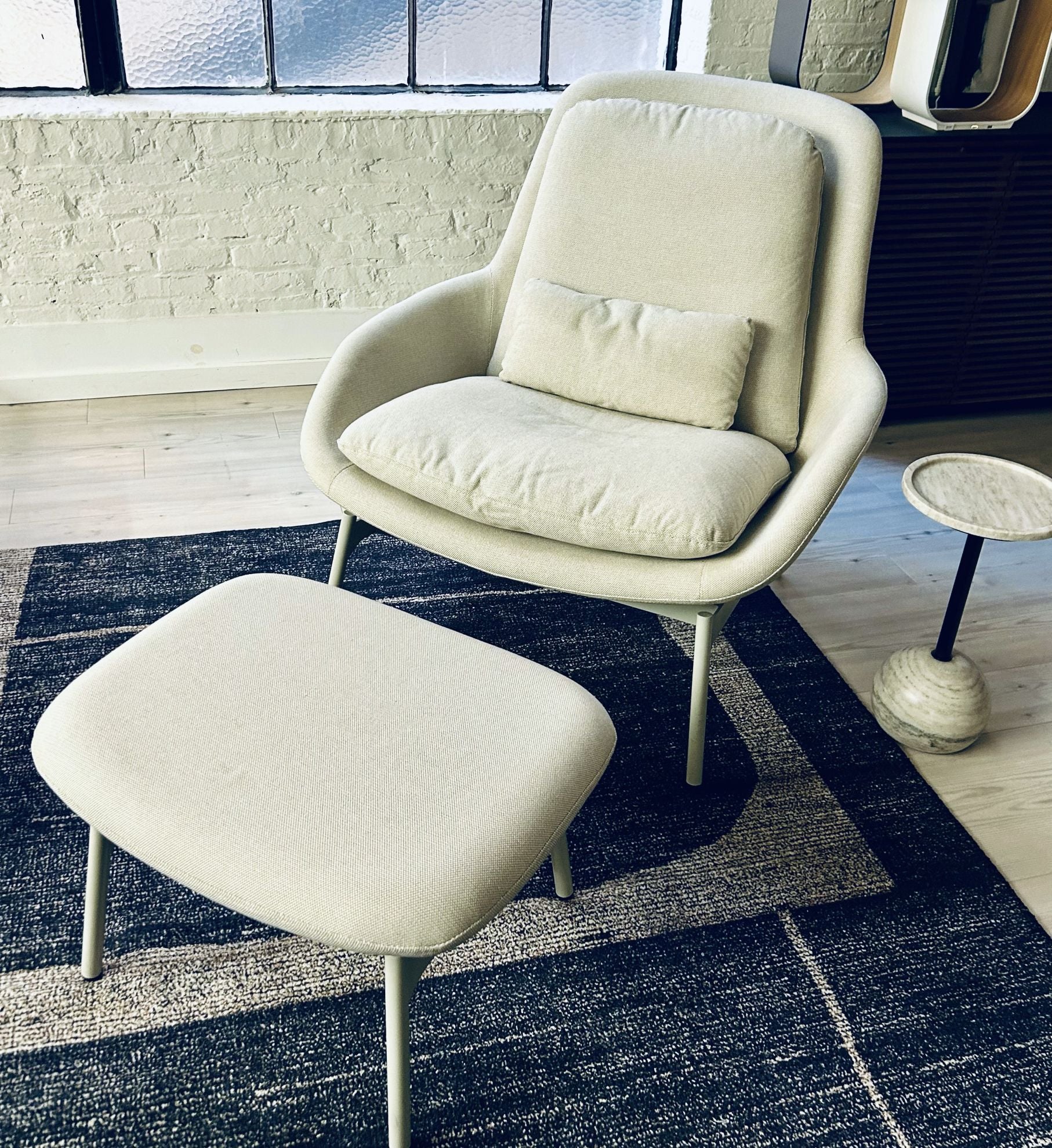 Field Chair & Ottoman Set