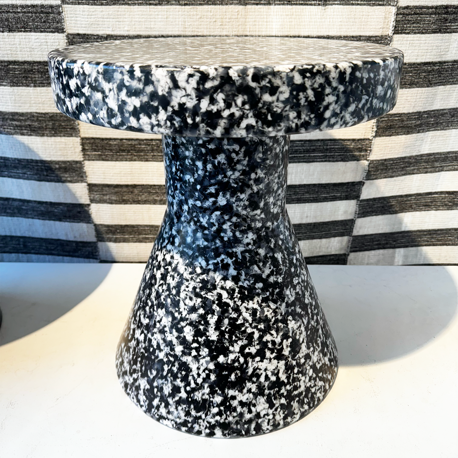 Bit Stool Cone in Black / White