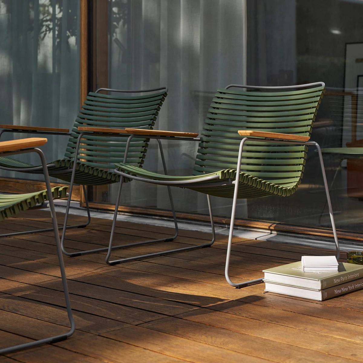CLICK Roomy Outdoor Lounge Chair - Design Distillery