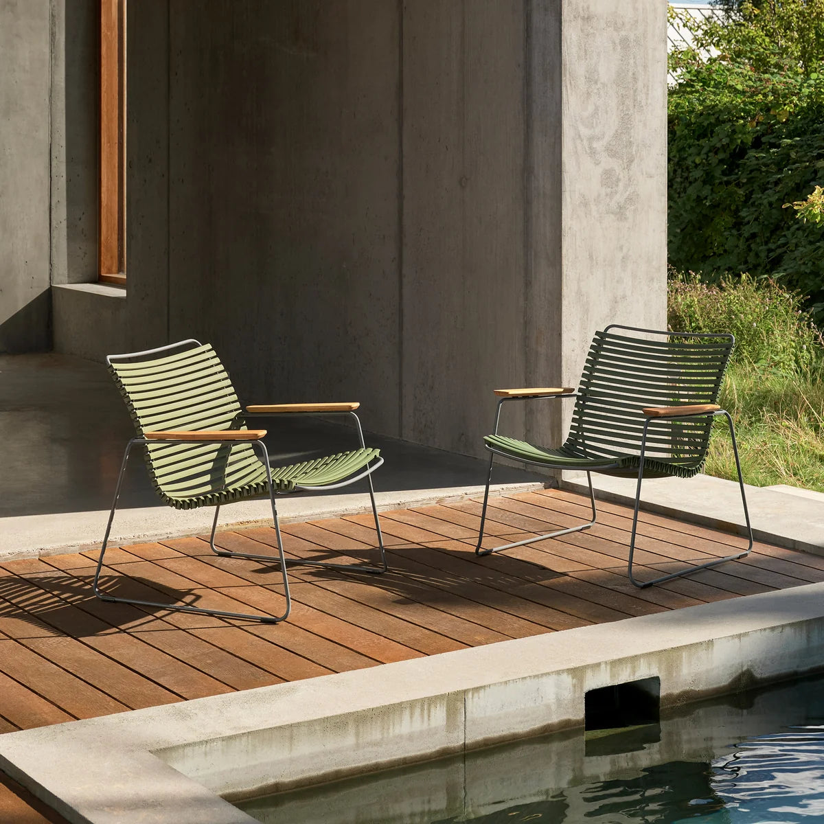 CLICK Roomy Outdoor Lounge Chair - Design Distillery