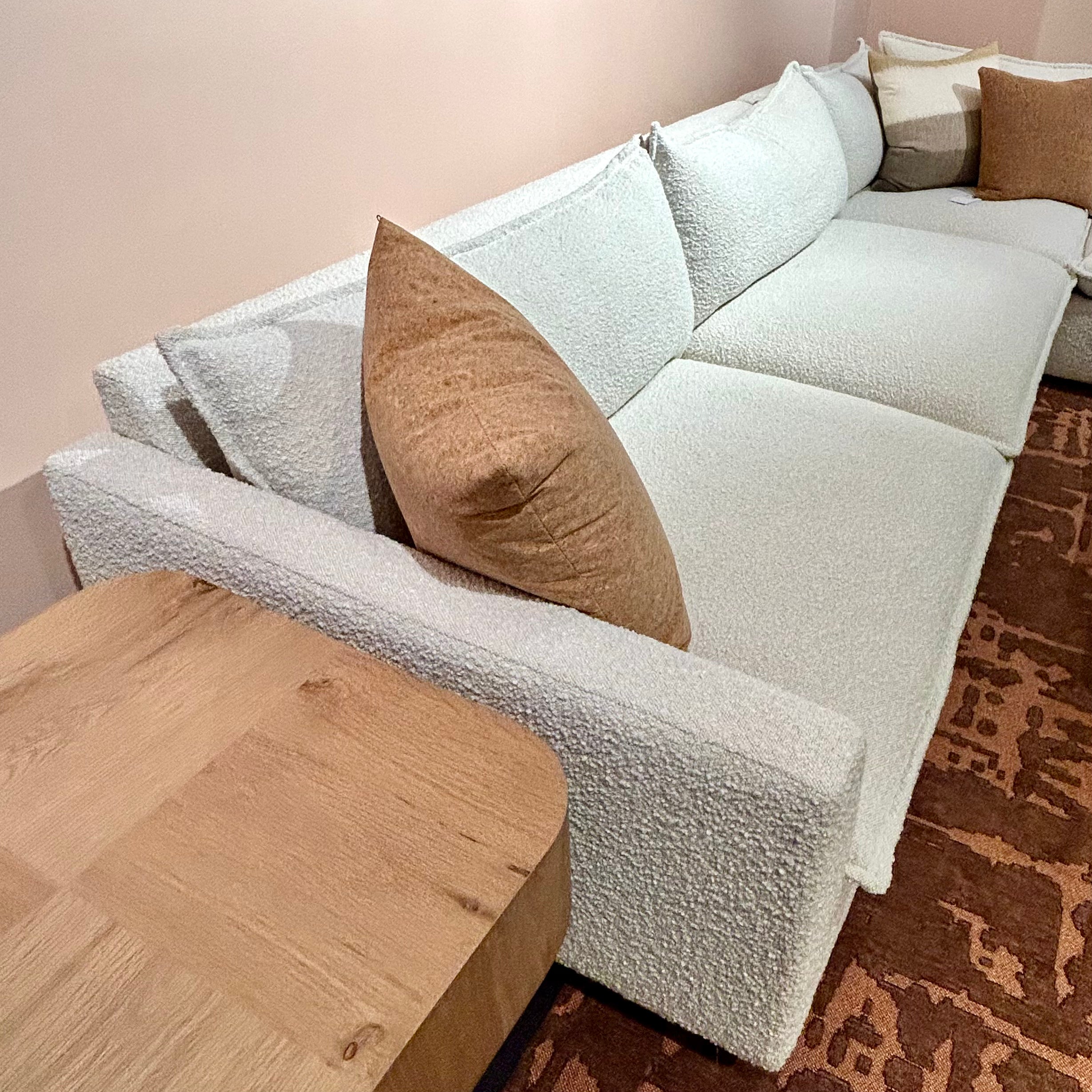 Sola Bi-Sectional - Floor Model