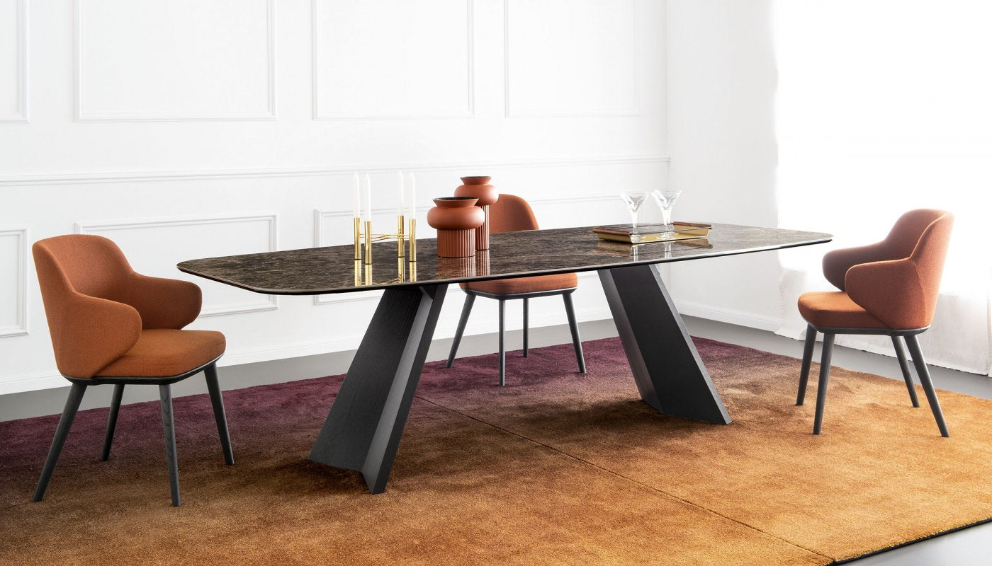 Icaro Dining Table