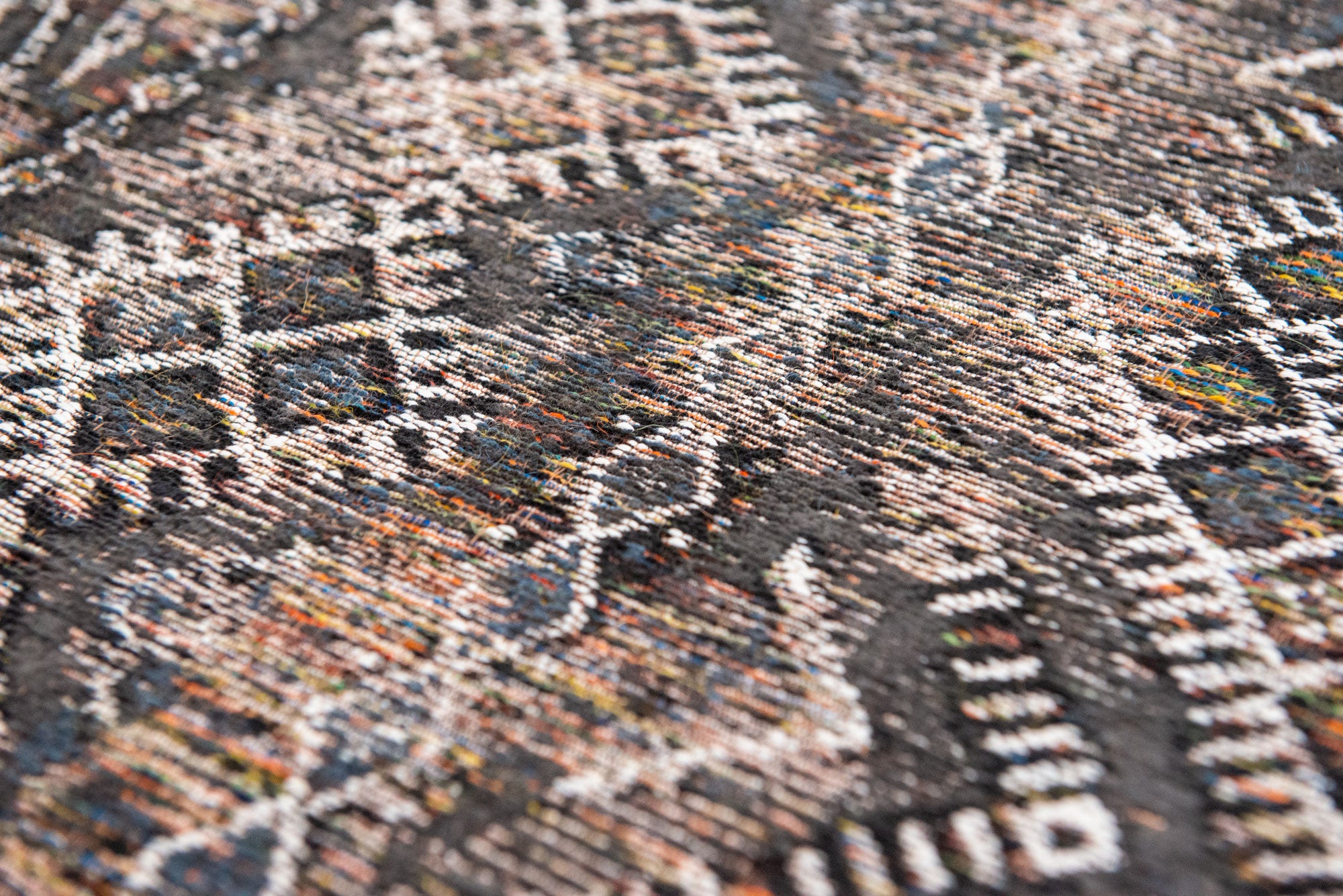 Antiquarian 9113 Black Rabat Rug